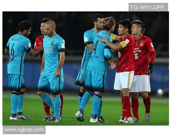 中超精彩对决巴萨与本菲卡战成平局神扑瞬间引发全场热烈反响