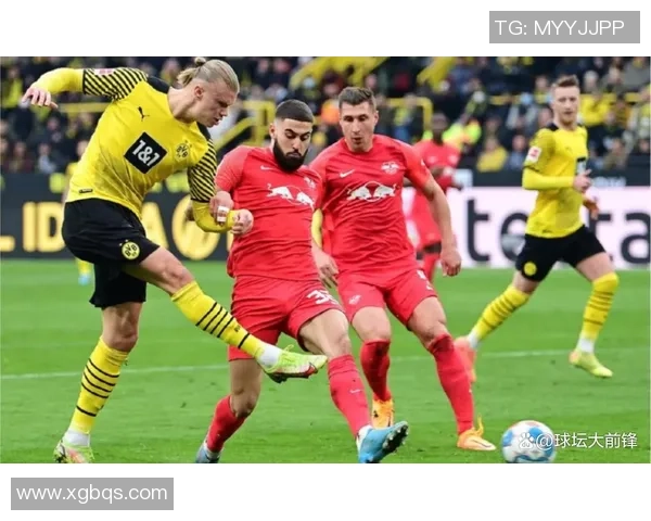 西甲激战：多特蒙德3-0莱比锡补时争议进球引发全场狂欢