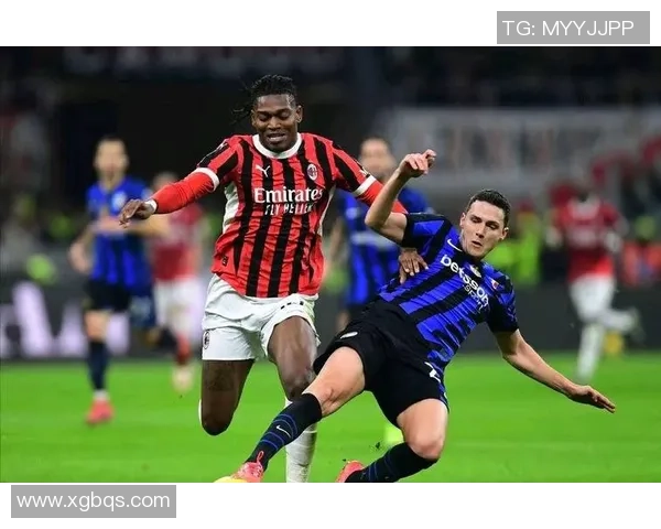 友谊赛精彩对决AC米兰与巴黎圣日耳曼战成平局引发全场热烈反响