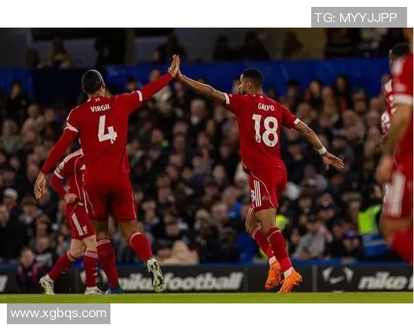 足总杯激战曼联与利物浦互交白卷全场气氛紧张引发球迷热议