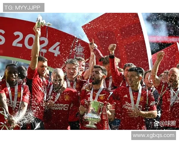 友谊赛精彩对决巴黎圣日耳曼险胜曼联红牌事件引发全场热议 友谊赛精彩对决巴黎圣日耳曼险胜曼联红牌事件引发全场热议