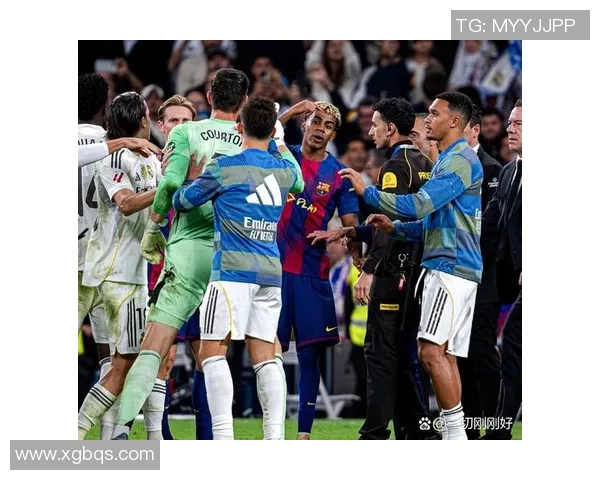 足总杯激战巴黎圣日耳曼完胜巴萨点球大战引发全场狂欢与转会猜想 足总杯激战巴黎圣日耳曼完胜巴萨点球大战引发全场狂欢与转会猜想