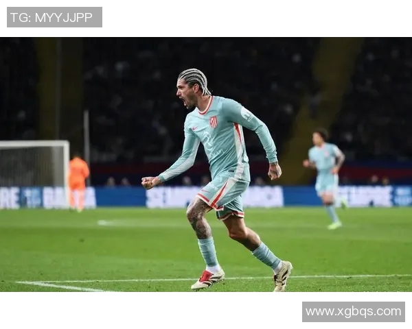 友谊赛精彩对决里昂逆转马竞6-2补时进球引发争议与全场欢呼 友谊赛精彩对决里昂逆转马竞6-2补时进球引发争议与全场欢呼