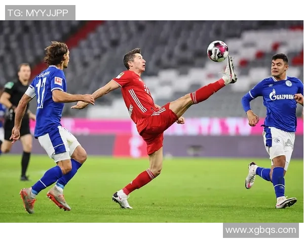 欧联杯精彩对决拜仁4-0击败那不勒斯点球大战瞬间点燃全场激情