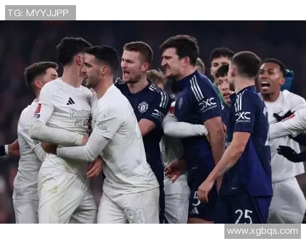 阿森纳逆转曼联2-1引发全场沸腾争议判罚成焦点