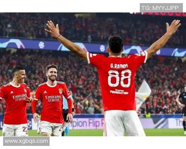 世界杯激战马竞逆转本菲卡补时绝杀引发争议判罚全场沸腾