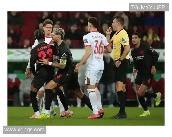 意甲激战：AC米兰大胜巴萨红牌事件引发全场热议与争议分析